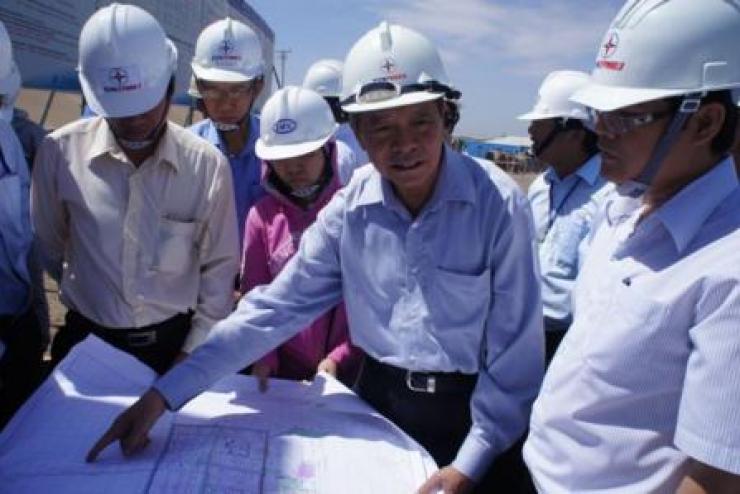 Đoàn công tác Chính phủ thăm và kiểm tra tình hình thực hiện Trung tâm Điện lực Duyên Hải và Vĩnh Tân